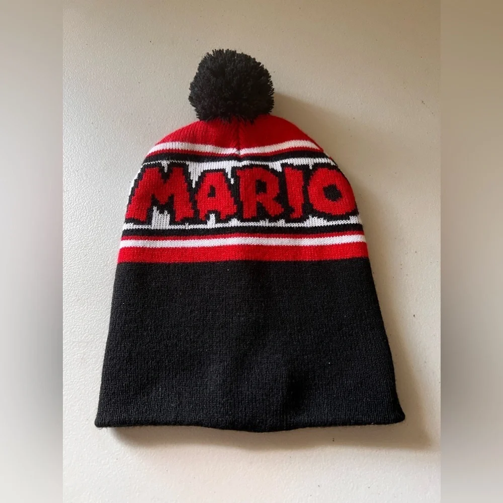 Super Mario Bros.Nintendo Boys Beanie And Gloves.
